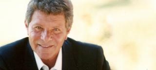 frankie-avalon-820x370.jpg