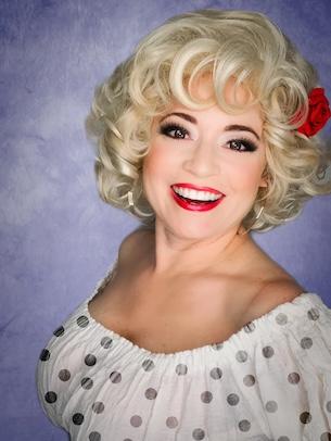 Kim Eberhardt presents Holly Dolly Christmas