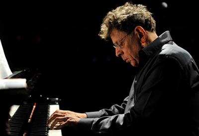 philip-glass_header.jpg