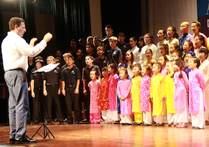 On a Vietnam tour last the summer, PBA and local youngsters were conducted by Kevin Fox